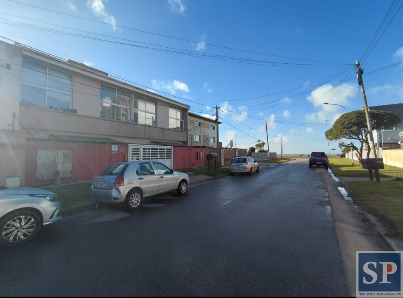 Duplex 2 amb + cochera, 100 mts de la costa