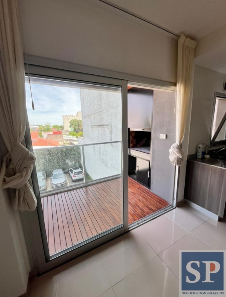 Excelente 2 amb 7 balcon terraza y parrilla