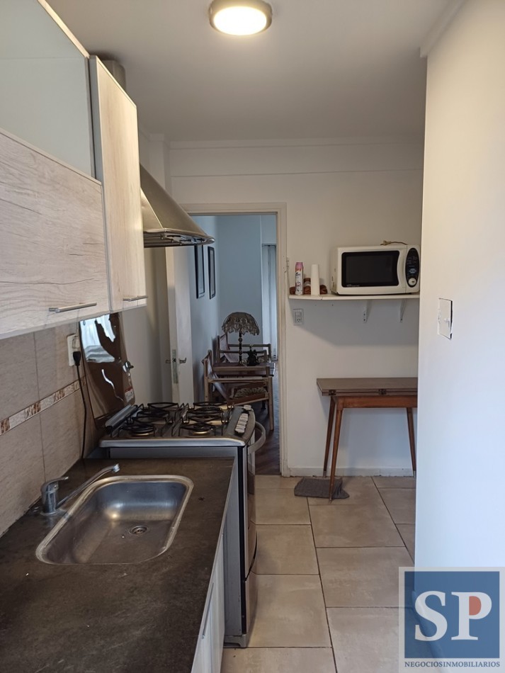 VENDE DPTO. 3 AMB A LA CALLE + COCHERA FIJA